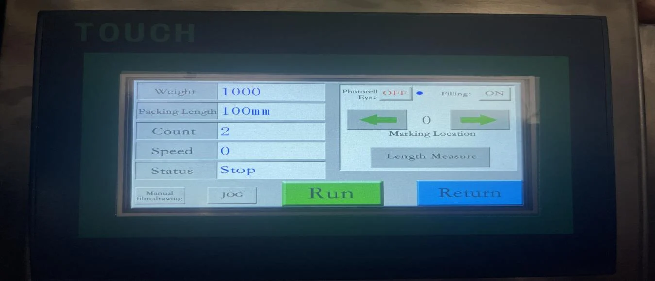 PLC parameter settings screen on SW-1022 — bag length, seal temperature, and servo position configuration