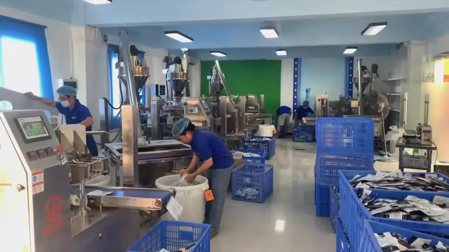 Customer review — buyer-submitted photo, ShengWei packaging machine