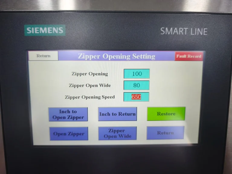 Màn hình cảm ứng Siemens Smart Line hiển thị trang Cài đặt mở zip